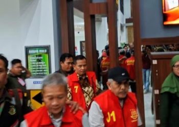 Kejati NTB Tahan 3 Tersangka Pasir Besi