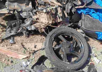 Kecelakaan Tronton vs Sepeda Motor Remuk