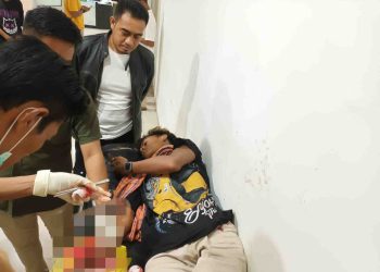 Seorang Pemuda Dibacok Saat Mengendarai Sepeda Motor