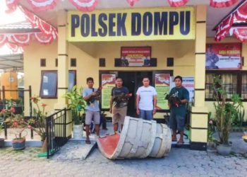 Arena Sabung Ayam Digrebek Polsek Kota