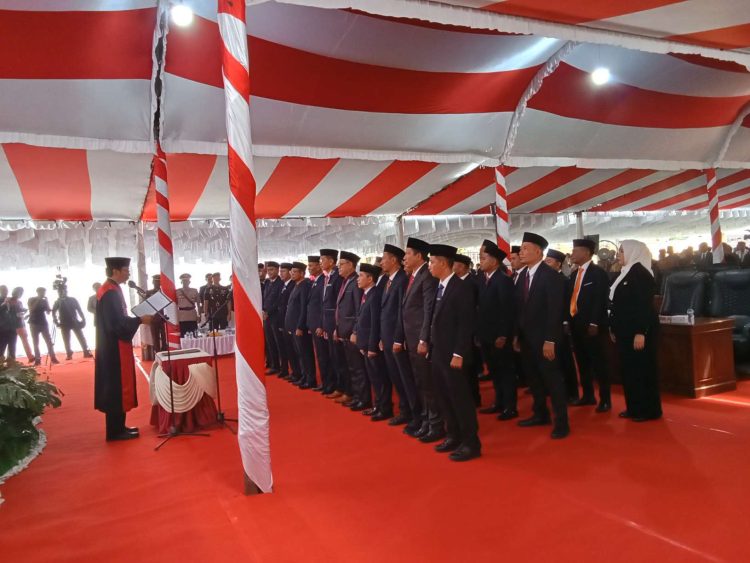 Pelantikan 30 Anggota DPRD Dompu Masa Jabatan 2024-2029 Berlangsung Sukses