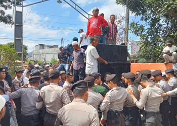 Dicurigai Tidak Netral, Massa Demo Bawaslu