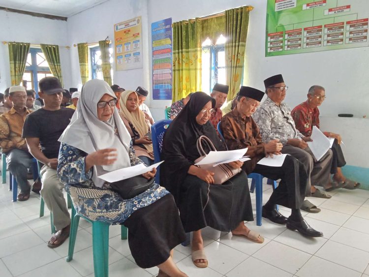 BPD Bersama Kades Kareke Gelar Rapat Pembahasan APBDes Perubahan dan RKPDes