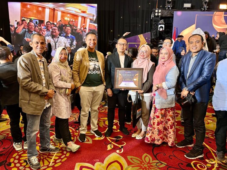 Bawaslu Dompu Mendapatkan Penghargaan Kehumasan Terbaik Tingkat Nasional