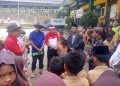 75 Pasang Alas Kaki untuk Santri, JMSI NTB dan INTI NTB Tebar Kepedulian di Kotaraja